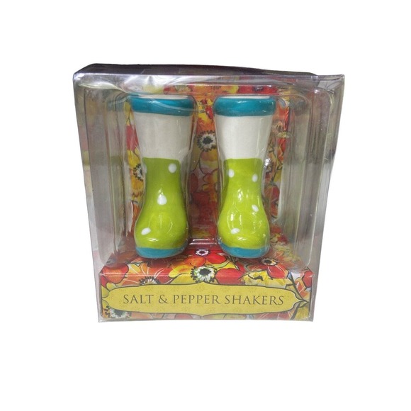 Grasslands Road Winter Boot Green & White w Polka Dot Salt & Pepper Shakers - Picture 1 of 6